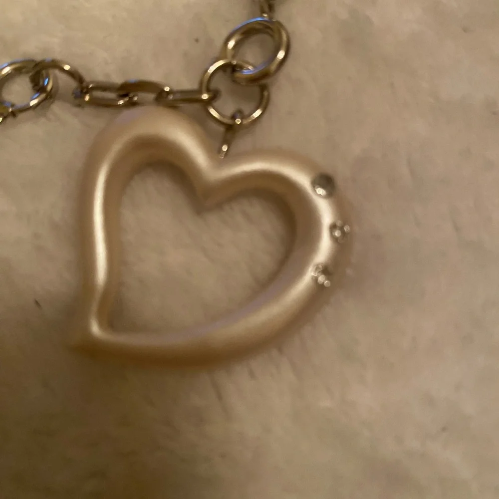 Elegant Silver Heart Pendant bracelet - Picture 5 of 5